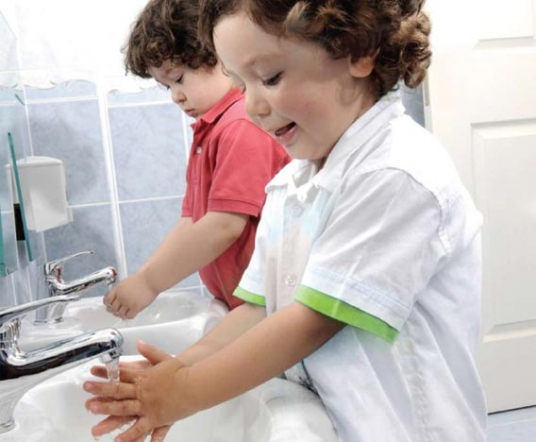 children-washing-hands-1