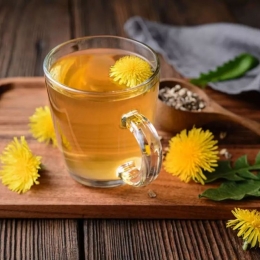 Ceaiul de păpădie este unul dintre cele mai puternice detoxifiante naturale