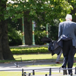 O plimbare de o oră pe zi vă poate scăpa de Alzheimer